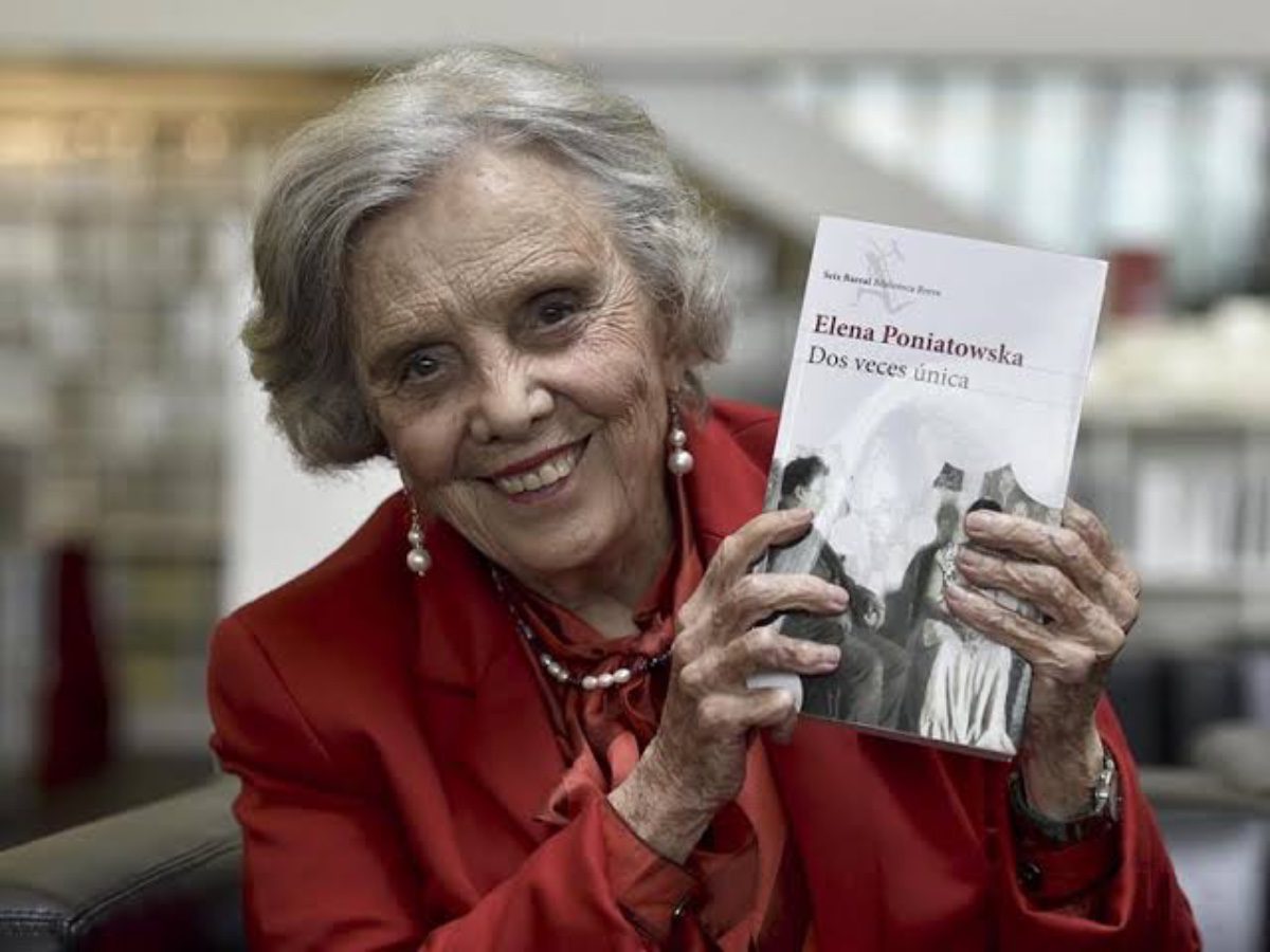 La Escritora Elena Poniatowska Recibir La Medalla Belisario Dom Nguez