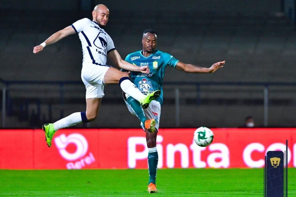 Pumas y León jugaron con una marca férrea en la Final.