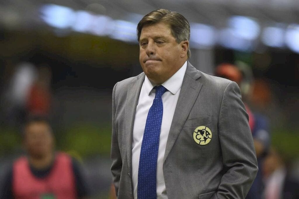 América no tuvo más paciencia y cesó a Miguel Herrera.