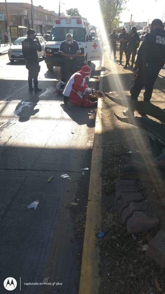 Una joven de 16 años decidió quitarse la vida al lanzarse desde un puente peatonal en Tulancingo, Hidalgo.