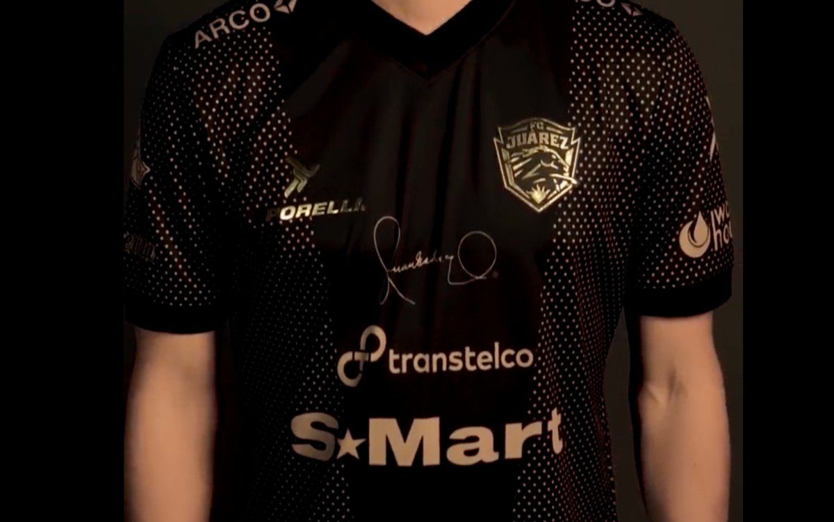 Presenta FC Juárez jersey en honor a Juan Gabriel (VIDEO)