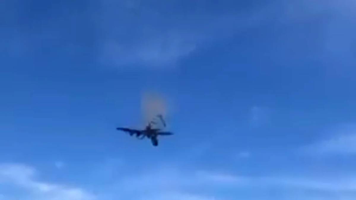 Video Chocan 2 Aviones Durante Un Show Aéreo En Dallas Punto Crítico 0533