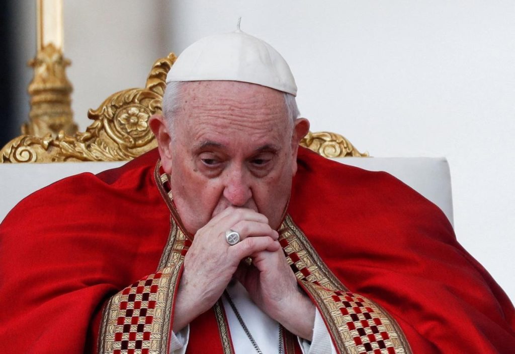 Papa Francisco: homosexualidad es pecado, no delito